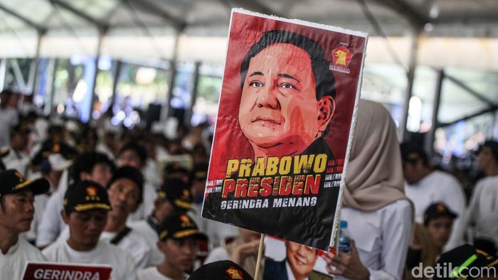 Prabowo Bakar Semangat Kader dalam Konsolidasi Akbar Gerindra Tangerang Raya