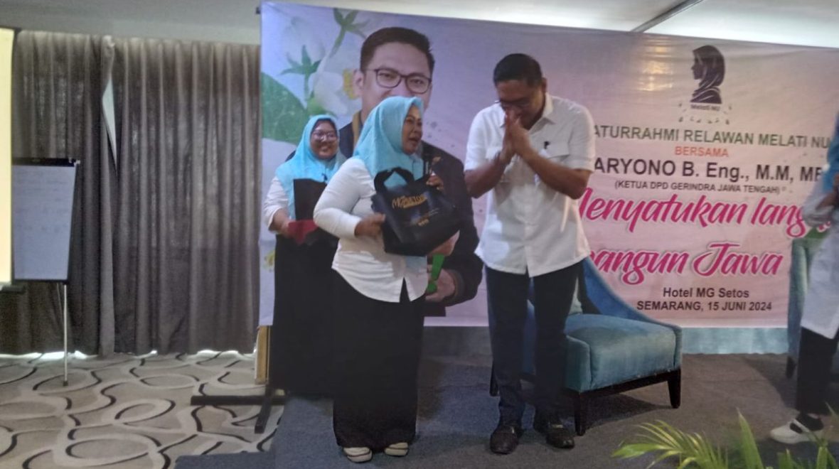 Demi Bertemu Cagub Jateng Sudaryono, Ibu Muda dari Pemalang Rela Tempuh Perjalanan 126 KM sampai Terjang Banjir