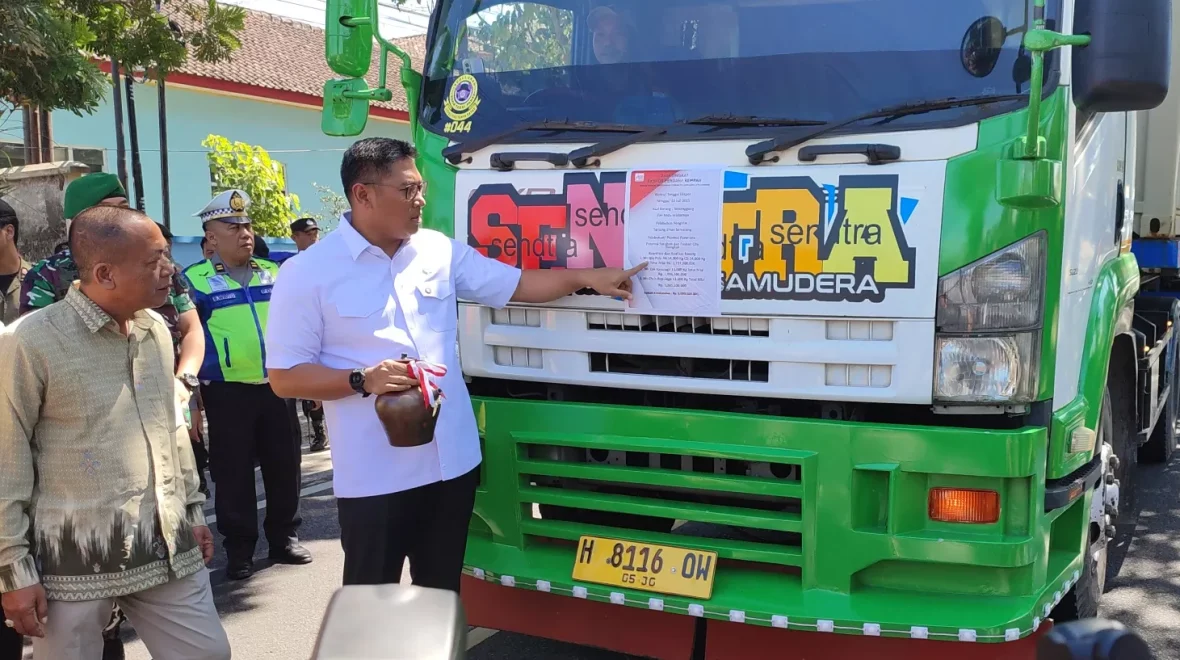 Wamentan Sudaryono Lepas Ekspor Perdana Rempah-rempah dari Koperasi Merah Putih Bengkal tujuan Tiongkok