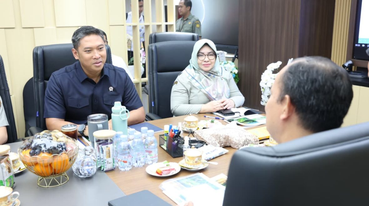 Wamentan Sudaryono & BMKG Bangun Sistem Peringatan Dini untuk Selamatkan Produksi Pangan